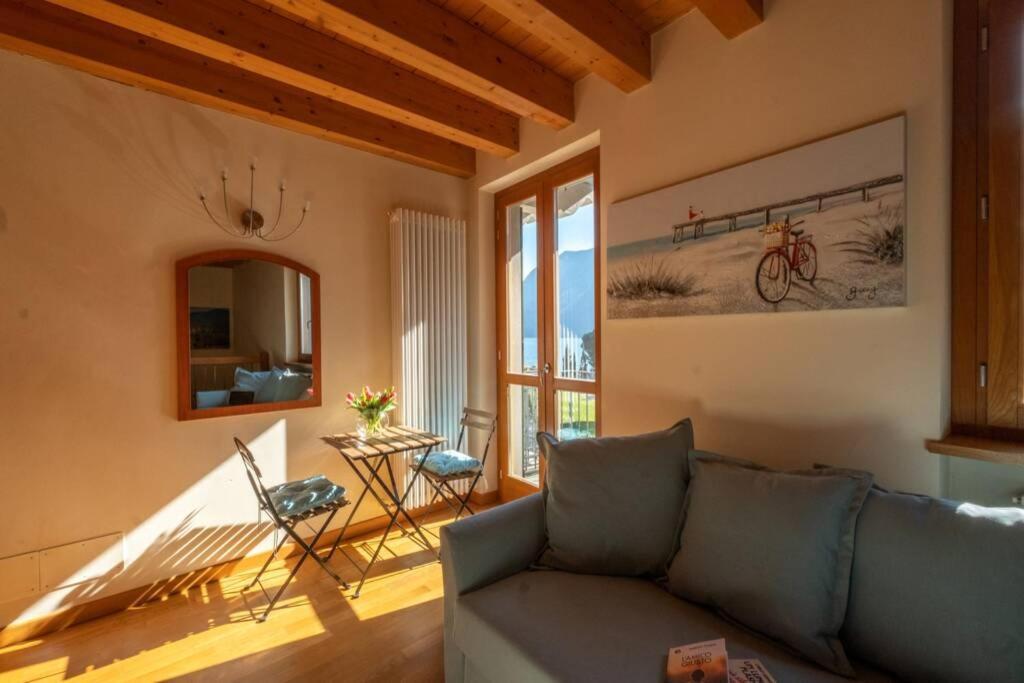 Happy Guest Apartments - Feel The Lake Riva di Solto Exterior photo
